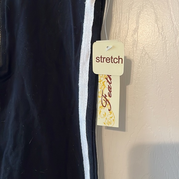 Feathers Girl 90s Fitted Athletic Striped Front Zipper Trendy Dress - Picture 3 of 6